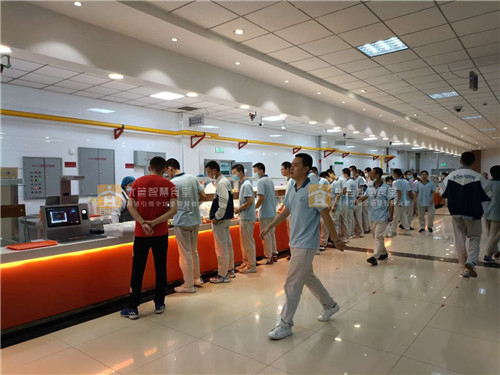 全省推广，智慧食堂“明厨亮灶”成校园食堂标配(图1)